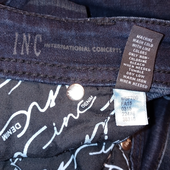 INC Denim BootLeg Reg Fit sz6×33 Dark Blue EUC Like New - Picture 3 of 8